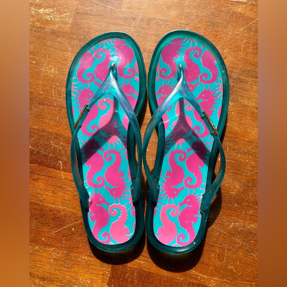 Lily Pulitzer Blue and Pink Seahorse Plastic Flip Flop Sandals Size 39